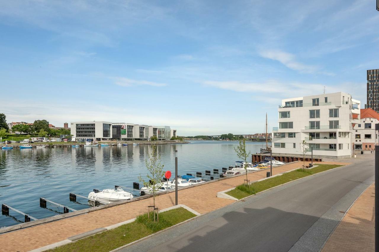 Luxury City Center Harbour Apartment 2 Bedroom Sønderborg Екстериор снимка