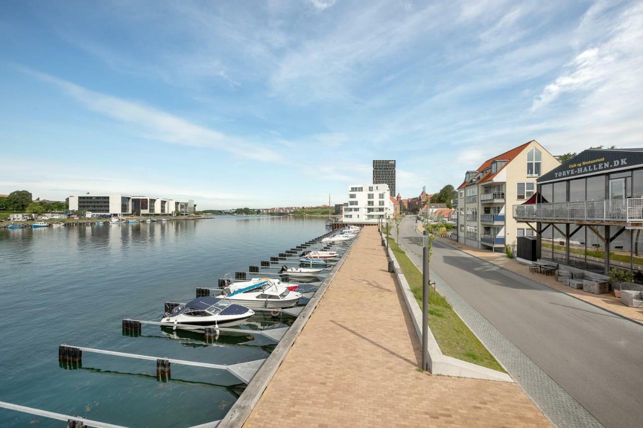 Luxury City Center Harbour Apartment 2 Bedroom Sønderborg Екстериор снимка