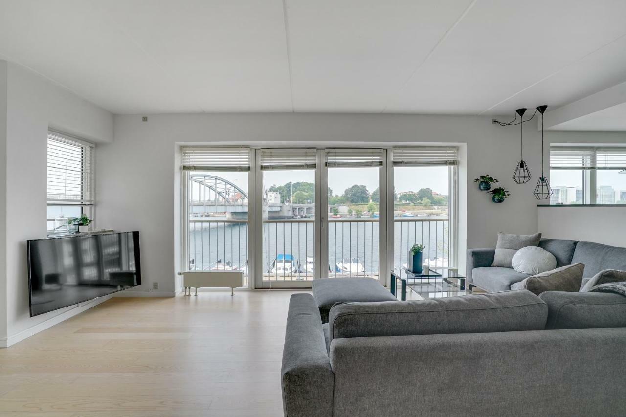 Luxury City Center Harbour Apartment 2 Bedroom Sønderborg Екстериор снимка